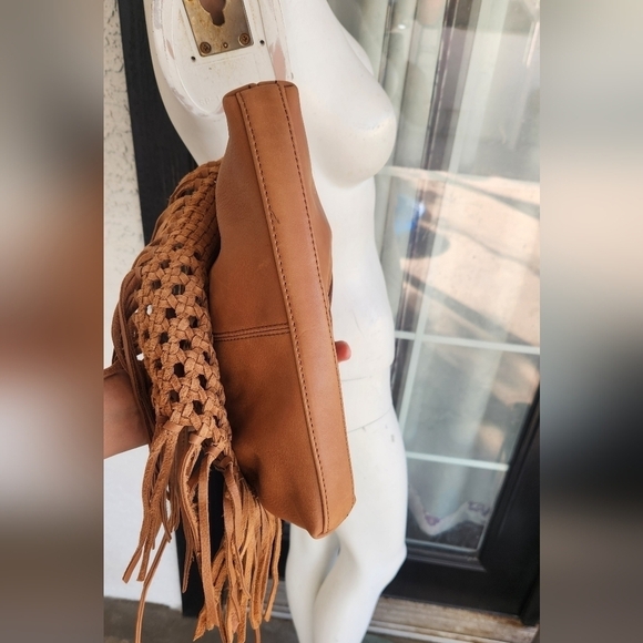 Filmore Leather 3 in 1 Crossbody Clutch - Picture 4 of 13